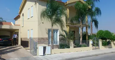 Haus 4 Schlafzimmer in Xylotymbou, Zypern