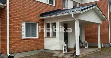 4 bedroom apartment in Pyhtaeae, Finland