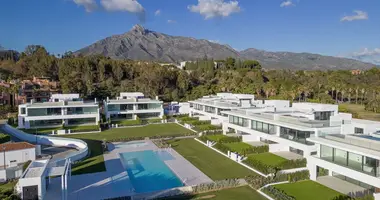 4 bedroom house in Malaga, Spain