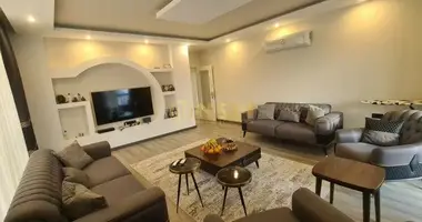 Квартира 4 комнаты в Махмутлар центр, Турция