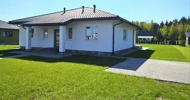 Maison dans Piarsajski siel ski Saviet, Biélorussie
