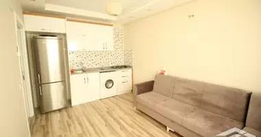 Mieszkanie 2 pokoi w Erdemli, Turcja