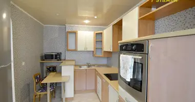 Apartamento 3 habitaciones en Minsk, Belarús