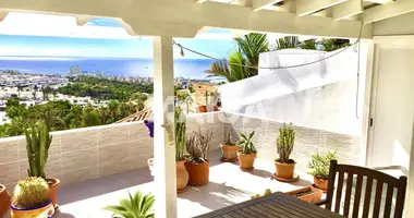 2 bedroom apartment in Adeje, Spain