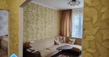 Apartamento 3 habitaciones en Rechytsa, Bielorrusia