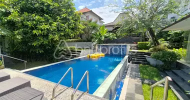 Villa 4 bedrooms with Balcony, with Furnitured, with Air conditioner in Canggu, Indonesia