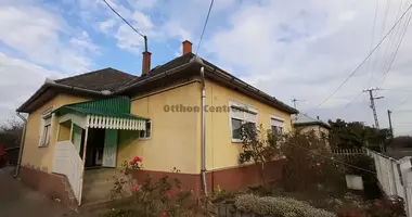 3 room house in Vasarosnameny, Hungary