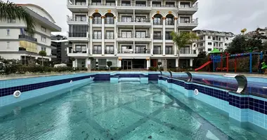 Penthouse 4 chambres dans Obakoy, Turquie