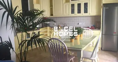 Haus 3 Schlafzimmer in Attard, Malta