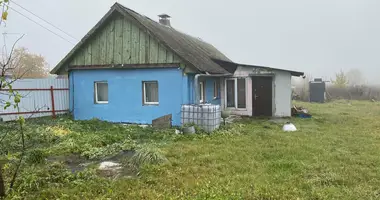 Casa en Uzdzienski sielski Saviet, Bielorrusia