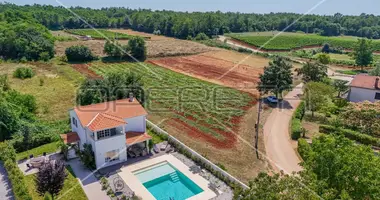 3 room house in Tar, Croatia