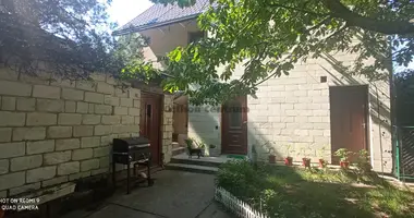 8 room house in Budakeszi, Hungary