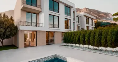 Haus 4 Schlafzimmer in Rijeka Rezevici, Montenegro