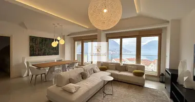 2 bedroom house in Dobrota, Montenegro