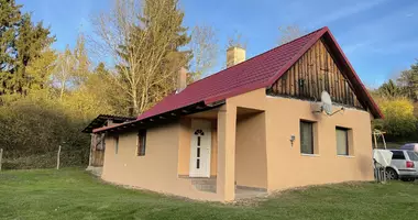 3 room house in Roenoek, Hungary