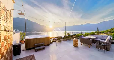 2 bedroom apartment in Dobrota, Montenegro