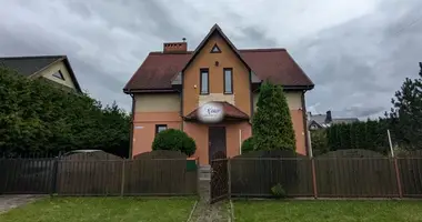 4 room house in Medvedevka, Russia