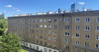 Mieszkanie 1 pokój w Warszawa, Polska