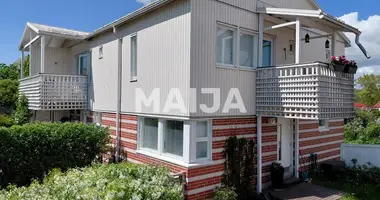 Wohnung 3 zimmer in Verwaltungsgemeinschaft Helsinki, Finnland