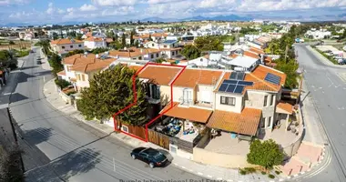 Villa 4 bedrooms in Latsia, Cyprus