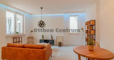 2 room apartment in Budapest, Hungary