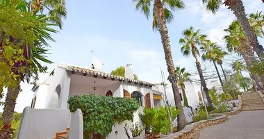 Villa 3 bedrooms with Air conditioner, with Fireplace, with Utility room in Orihuela, Spain