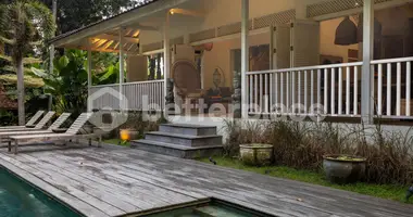 Villa 2 bedrooms in Tumbak Bayuh, Indonesia