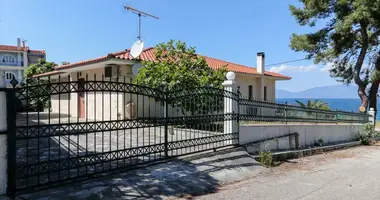 Dom wolnostojący 5 pokojów w Gmina Chalkide, Grecja