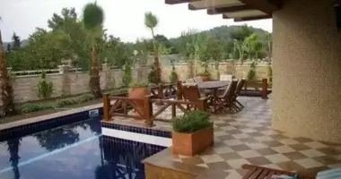 Villa 6 Zimmer mit Parkplatz, mit Schwimmbad, mit Sauna in Alanya, Türkei