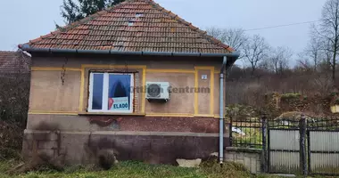 2 room house in Szendro, Hungary