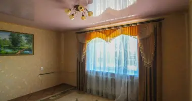 Apartamento 3 habitaciones en Zareccia, Bielorrusia