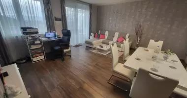 4 room apartment in Vac, Hungary