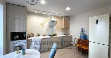 Apartamento 3 habitaciones en Brest, Bielorrusia