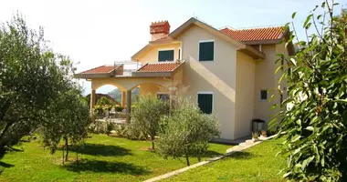 Dom 4 pokoi w Gradiosnica, Czarnogóra