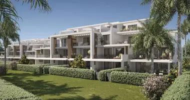 2 bedroom apartment in Estepona, Spain