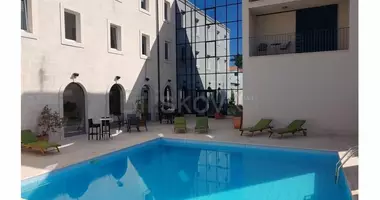 Hôtel 2 400 m² dans Postira, Croatie