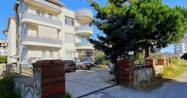 Duplex 5 rooms in Alanya, Turkey