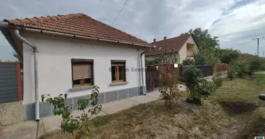 2 room house in Tiszakecske, Hungary