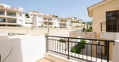 Nieruchomości inwestycyjne 696 m² w Peyia, Cyprus