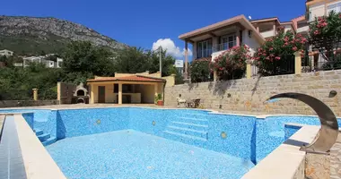 Villa 5 bedrooms in Susanj, Montenegro