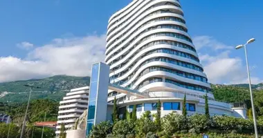 Apartamento 3 habitaciones en Becici, Montenegro