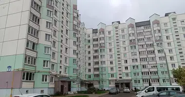 Apartamento 3 habitaciones en Minsk, Bielorrusia