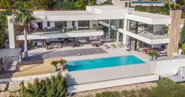 5 bedroom house in Benahavis, Spain