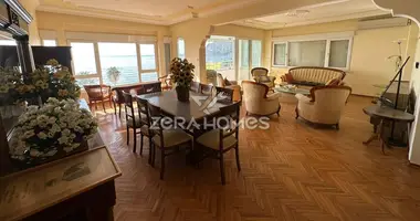 3 room apartment with furniture, with elevator, with air conditioning in Alanya, Turkey