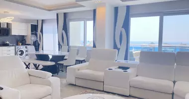 Дуплекс 4 комнаты с парковкой, с лифтом, с видом на море в Аланья, Турция