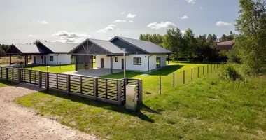 Haus 4 zimmer in Brivkalni, Lettland