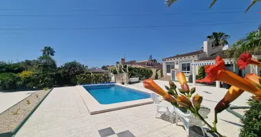 Villa 3 bedrooms in la Nucia, Spain