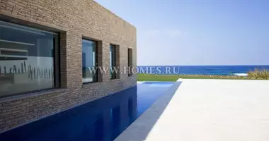 Вилла   с мебелью, с кондиционером, с видом на море в Кипр