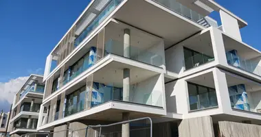 2 bedroom apartment in Demos Agiou Athanasiou, Cyprus