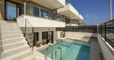 Casa 5 habitaciones en Torrevieja, España